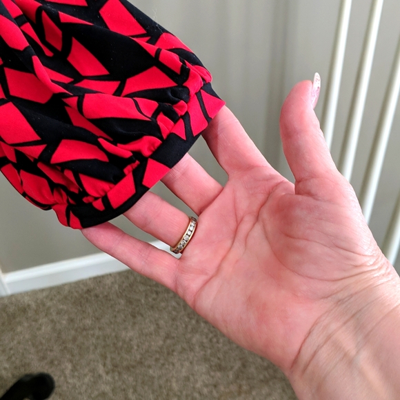 Ladies top - Picture 4 of 6